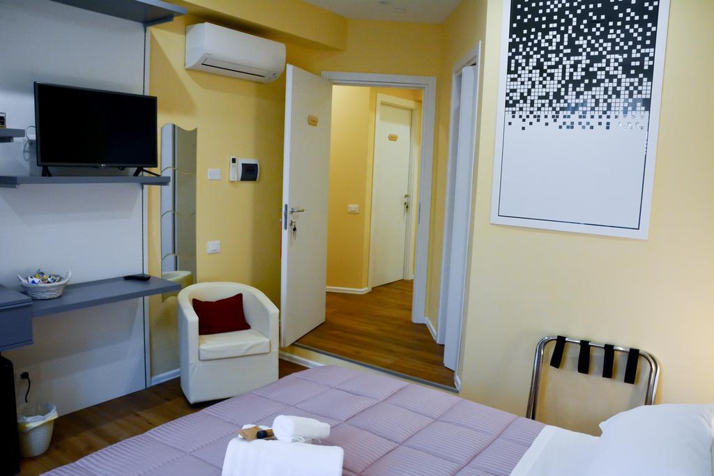 Double Room Terrace 3
