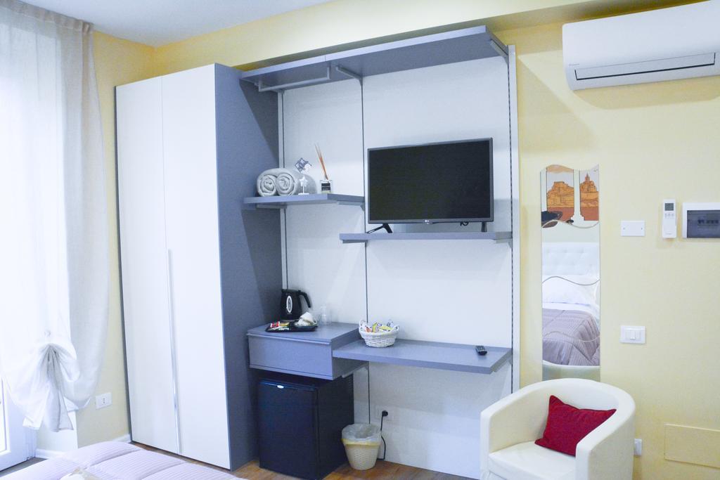 Double Room Terrace 3