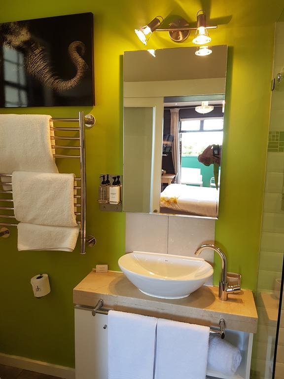Chambre Double - Vue sur Piscine