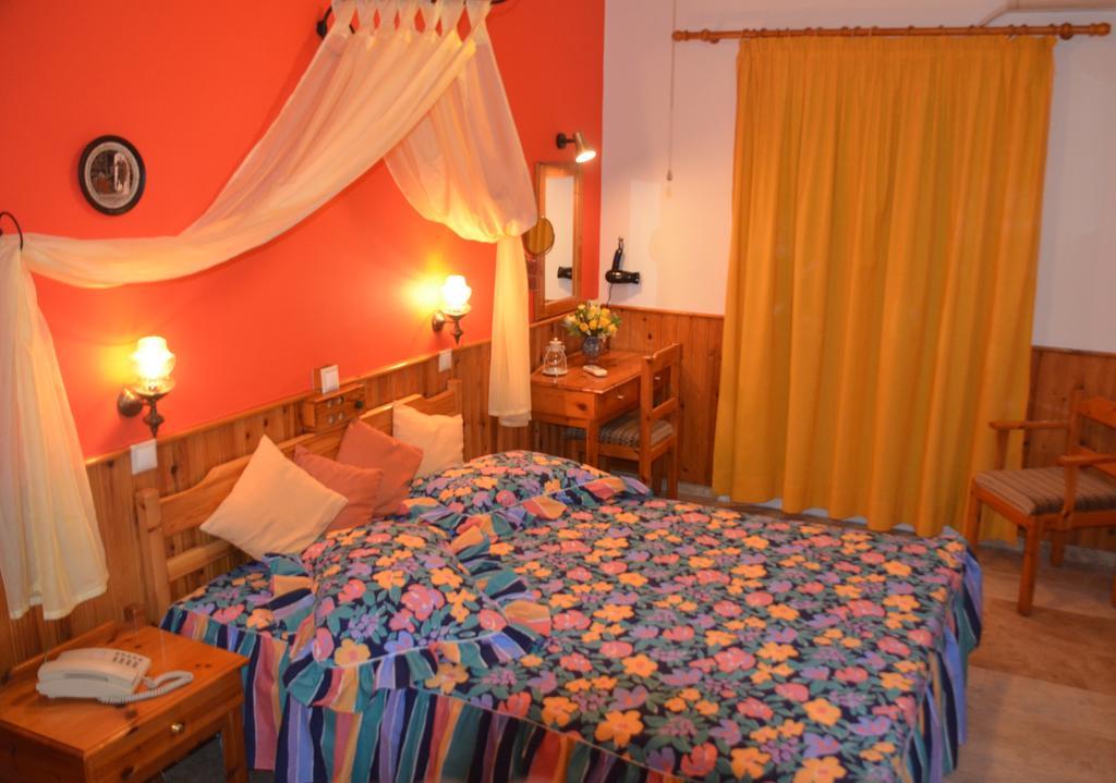 Habitación Familiar con vistas al jardín