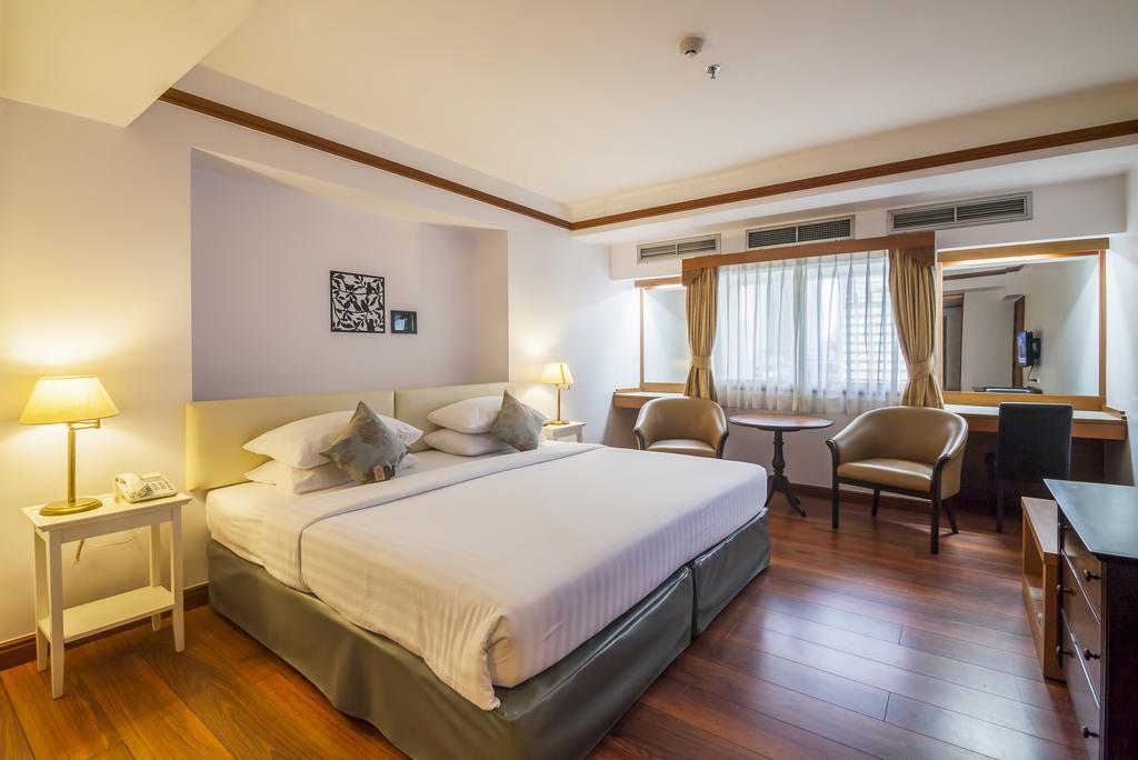 Deluxe Double or Twin Room