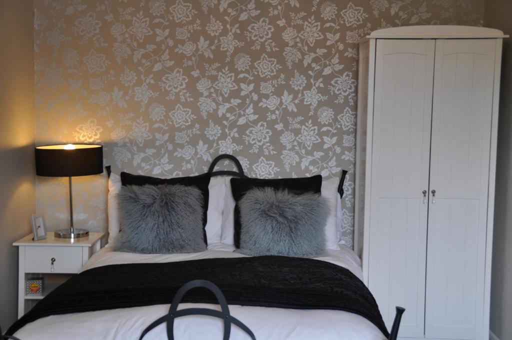 Basic Double Room,42445006:JPEG