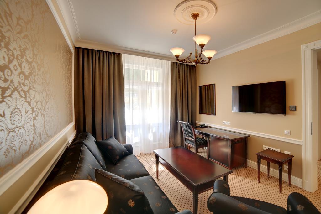 Suite Standard Wellness Access,724518853:JPEG