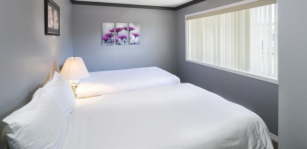 Deluxe Two-Bedroom Suite