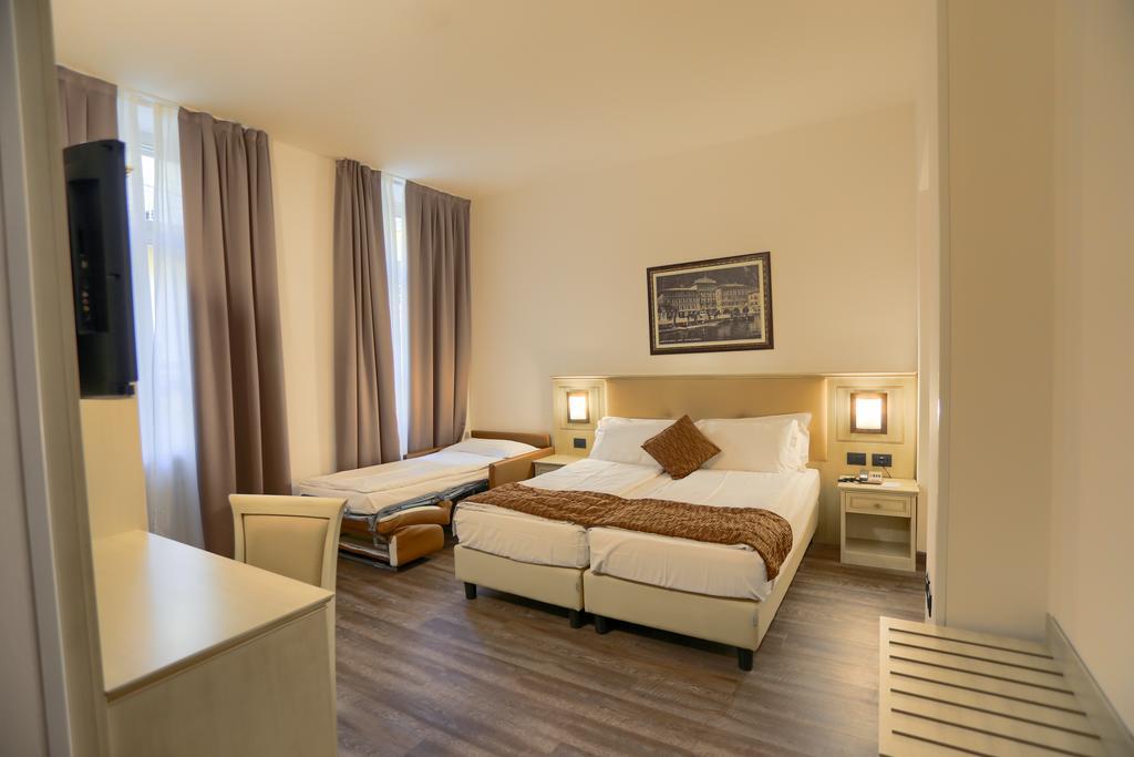 Triple Room,1137156847:JPEG