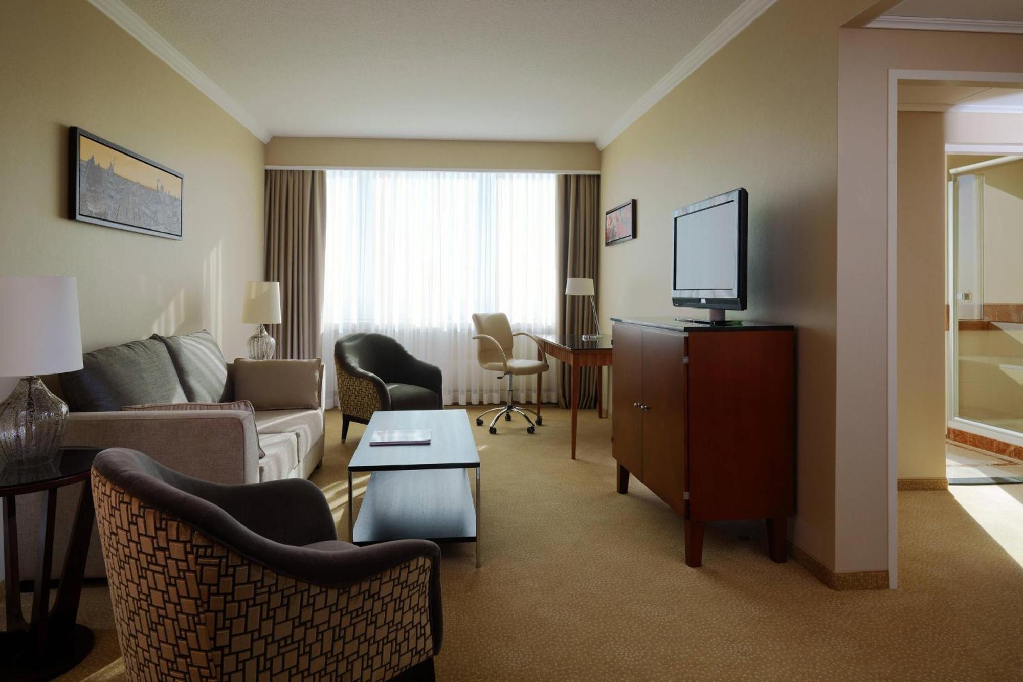 Business Suite mit Zugang zur Club-Lounge