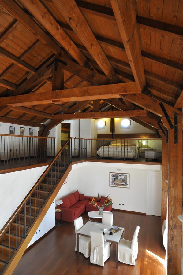 Triple Room Split Level