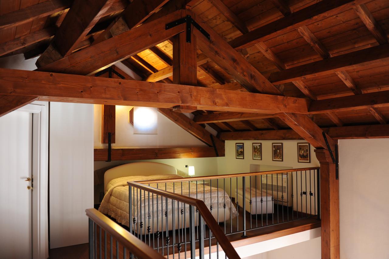 Triple Room Split Level