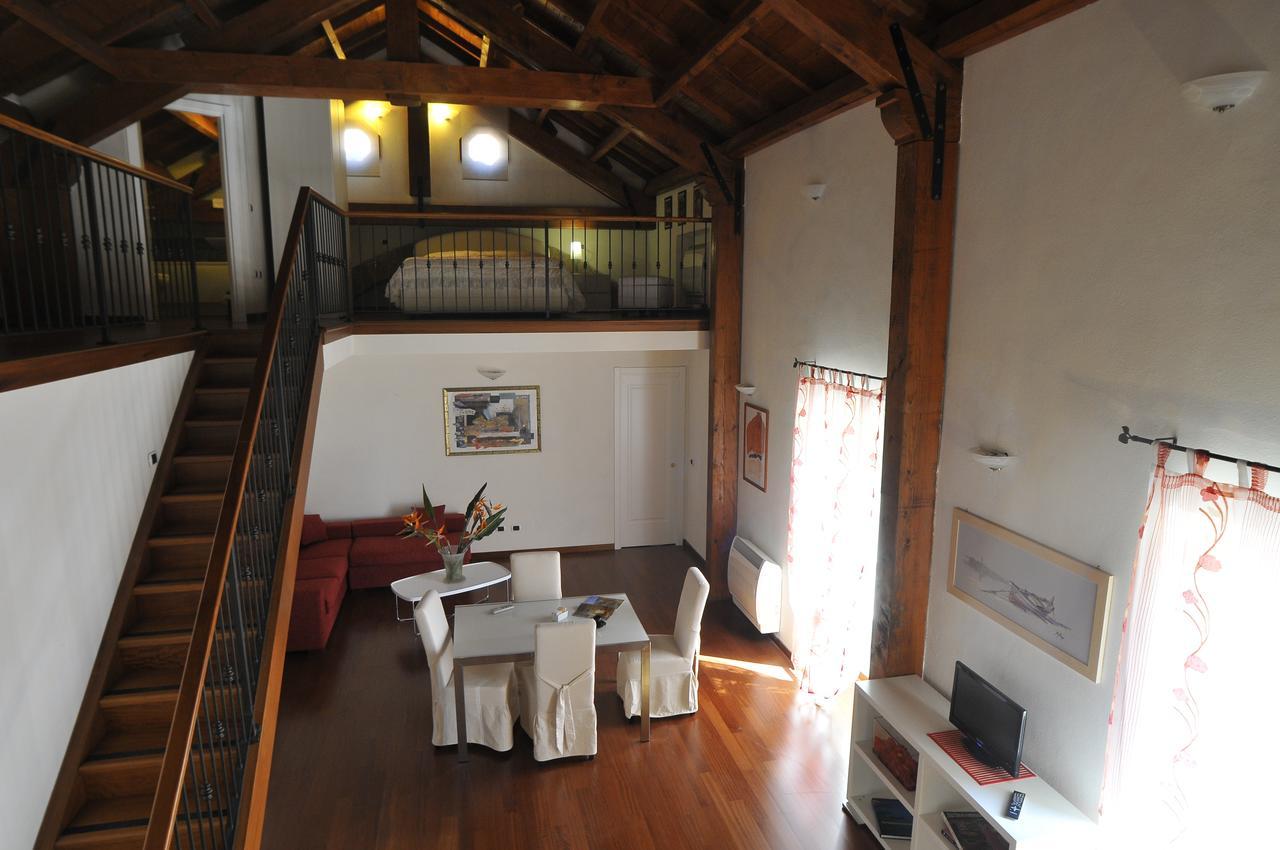 Triple Room Split Level