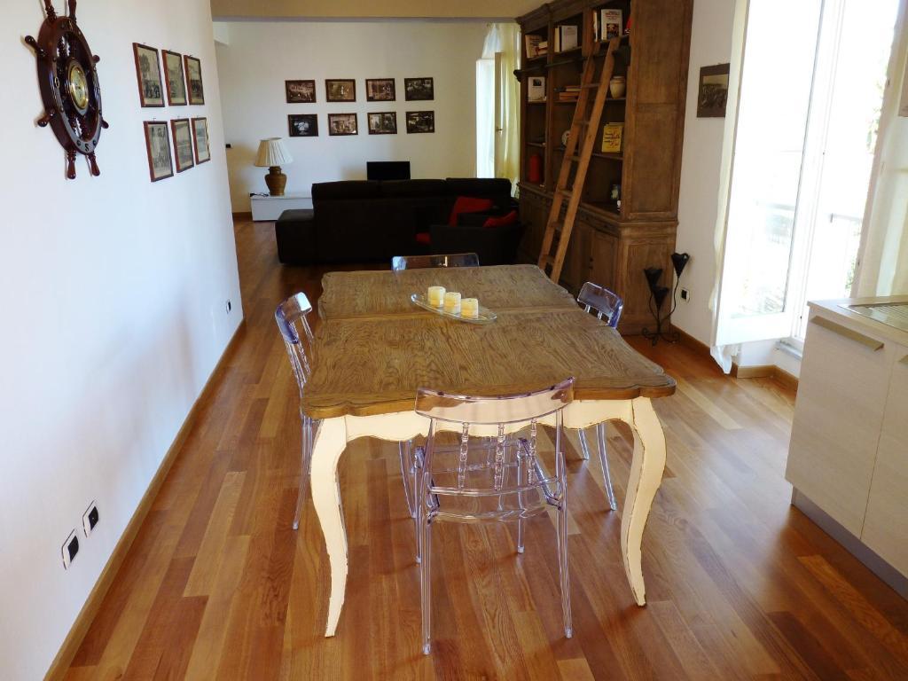 Two Connecting Rooms Sea View