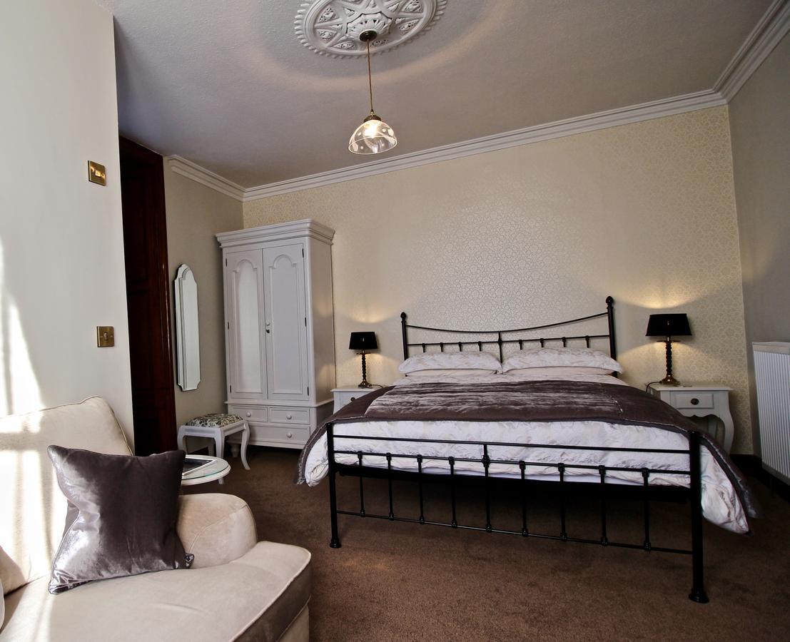 Kamer met Kingsize Bed