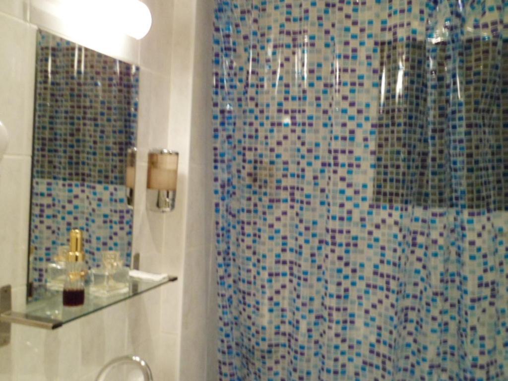 Quarto Duplo