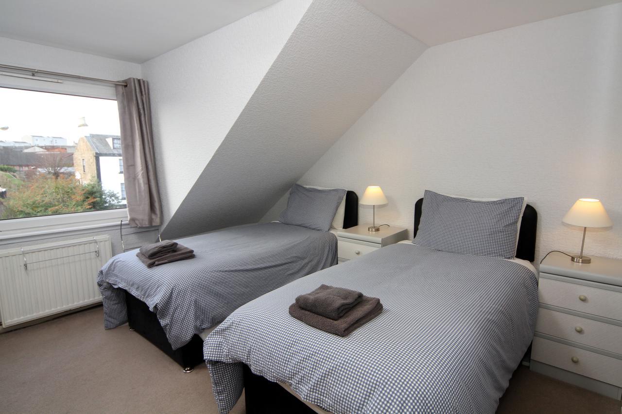 Twin Room with Bathroom