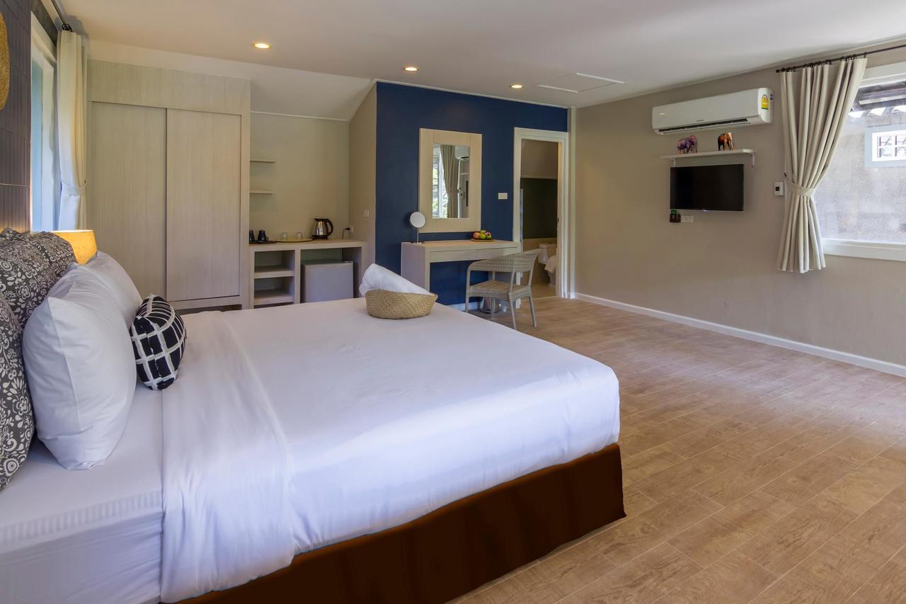Grand Deluxe Villa mit Poolblick