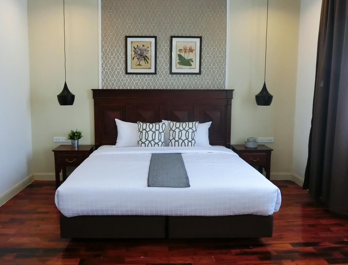 Large Double Room