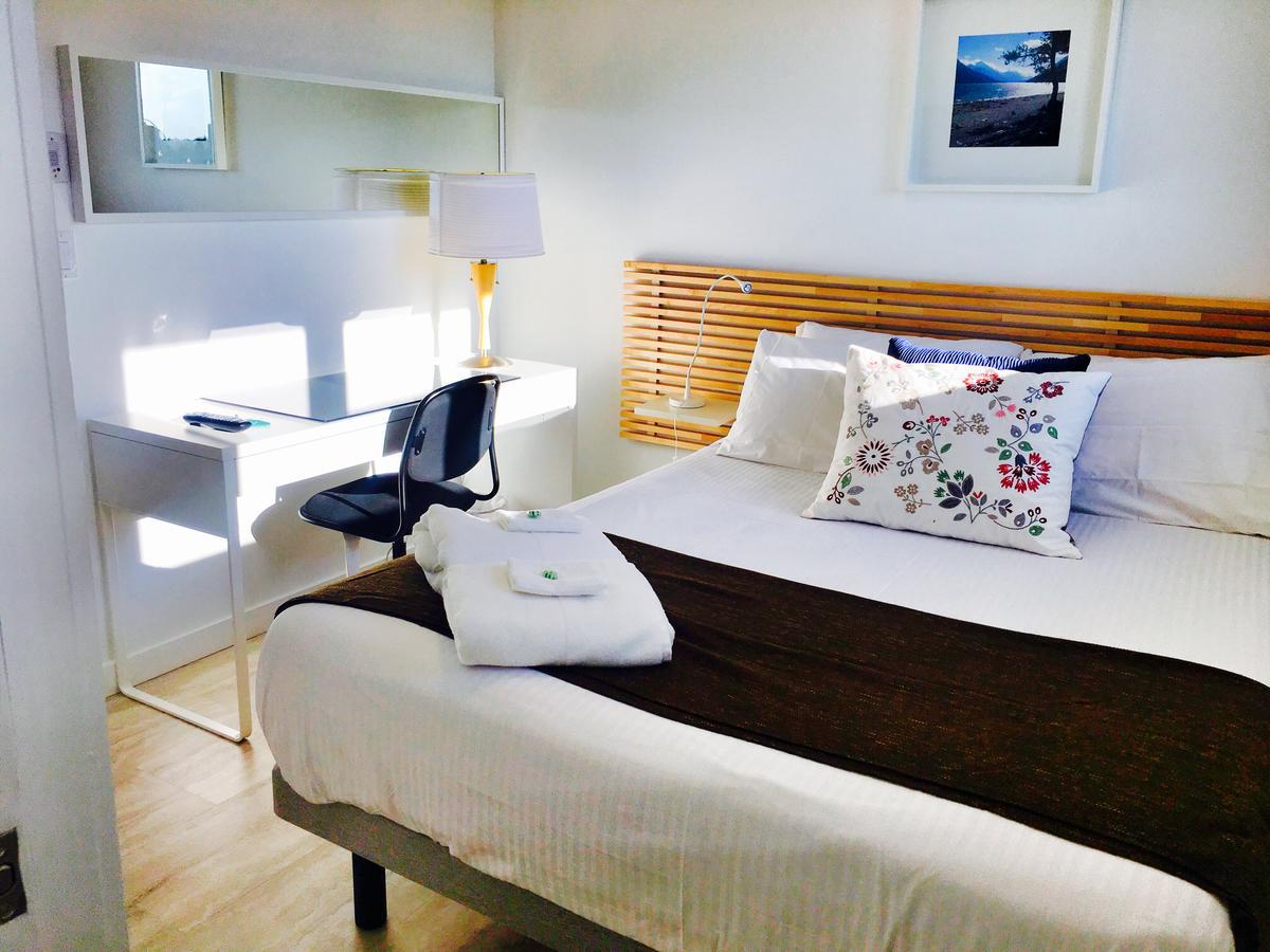 Standard Queen Room Private Bath