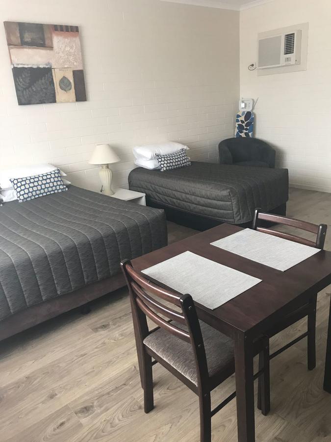 Standard Queen Room with Ensuite,641987652:JPEG
