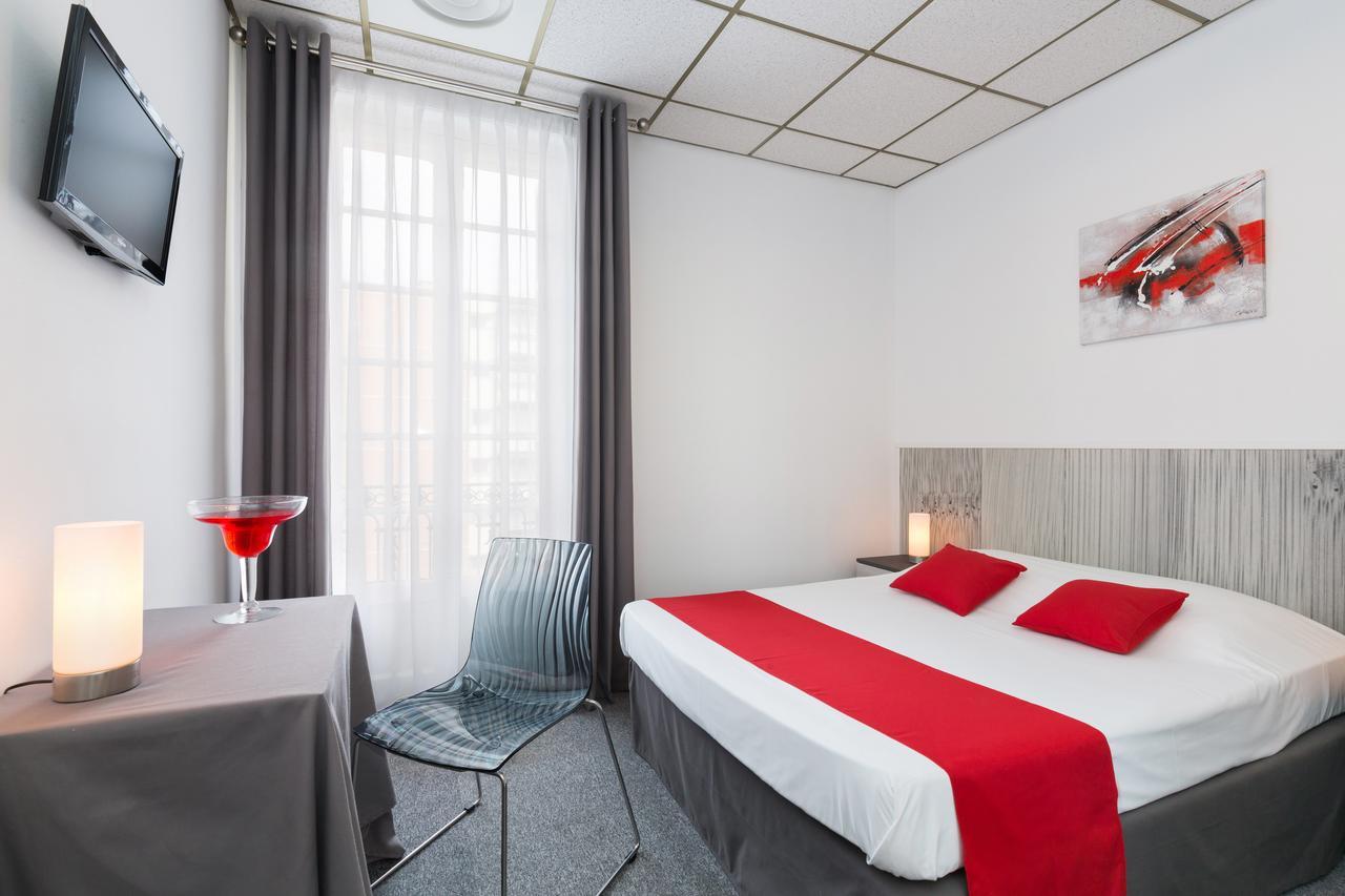 Single Room,664185969:JPEG