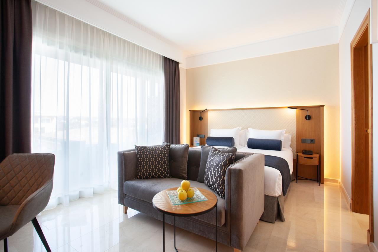 Junior Suite Pool View