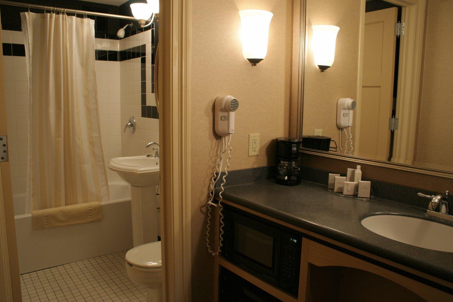 Queen Room Non-Smoking