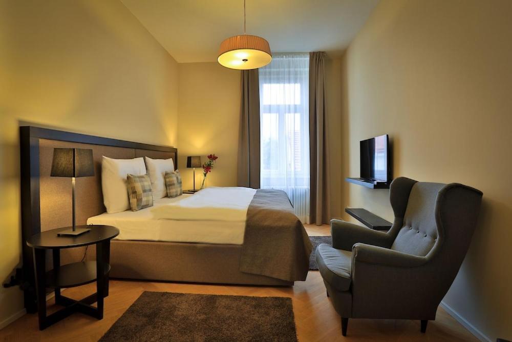 Three-Bedroom Apartment,1145505664:JPEG