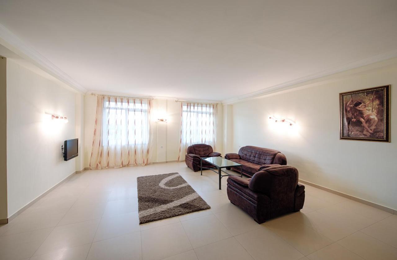 Ammos Superior Suite met uitzicht op het zwembad