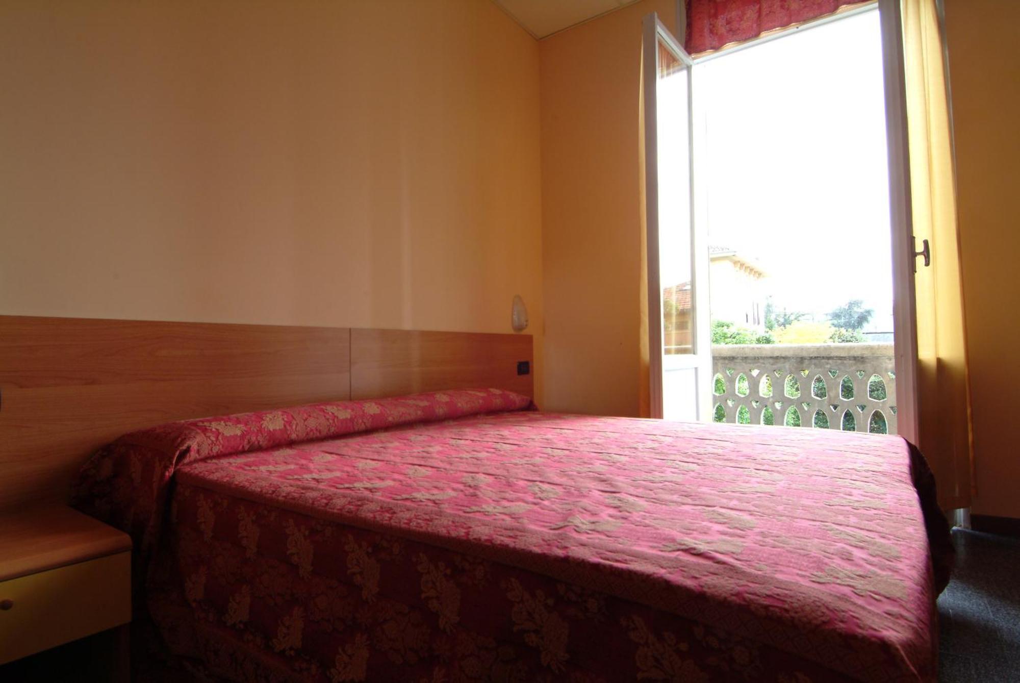 Double or Twin Room Balcony