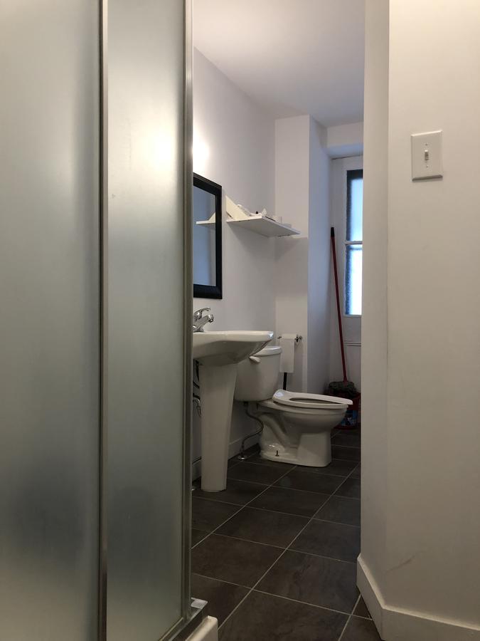 Bunk Bed Room with Shared Bathroom