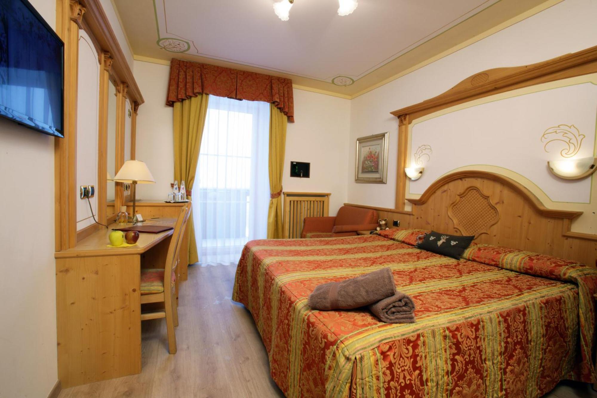 Double or Twin Room,44280694:JPEG