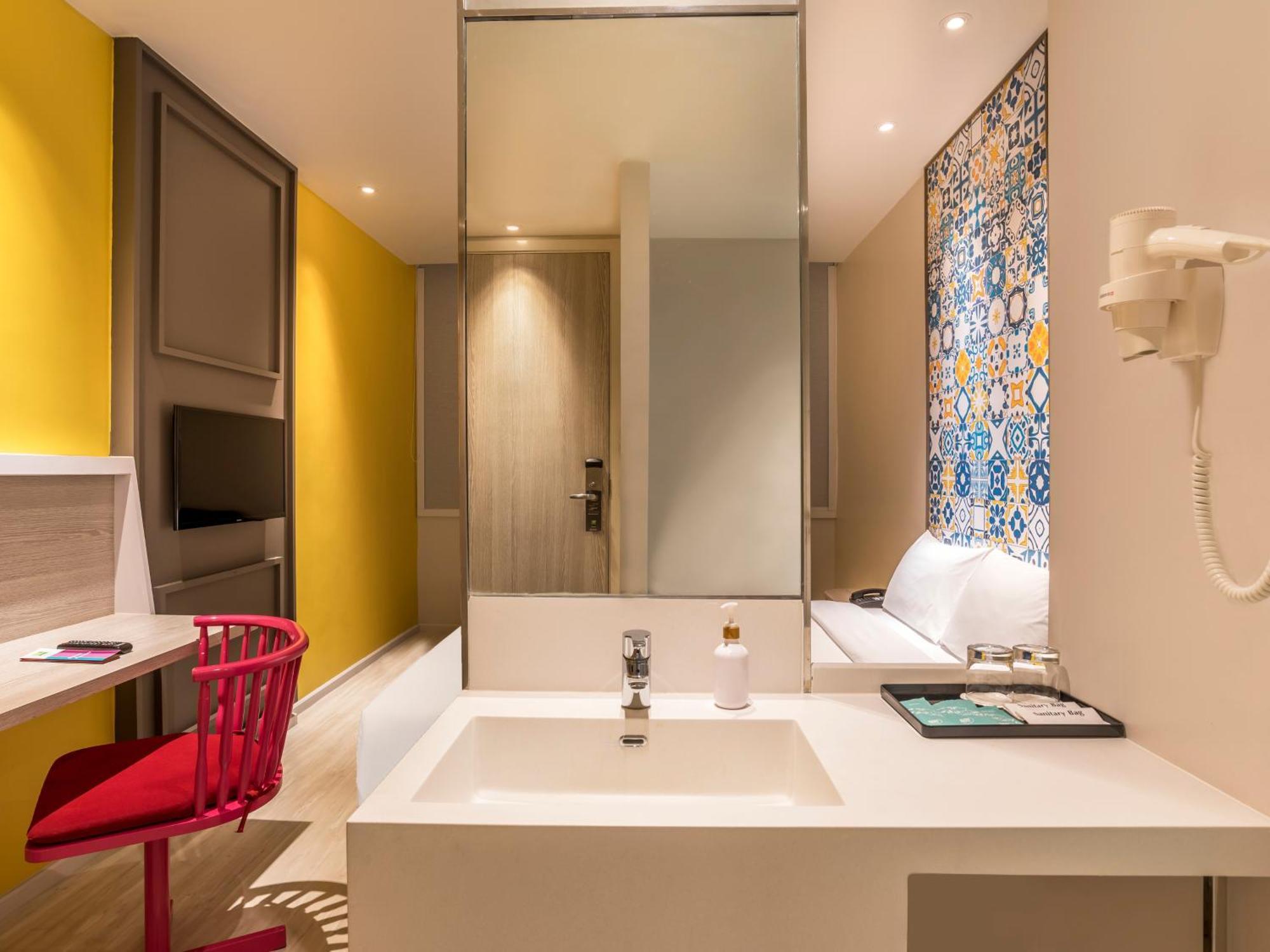 Standard Double Room,1374224090:JPEG