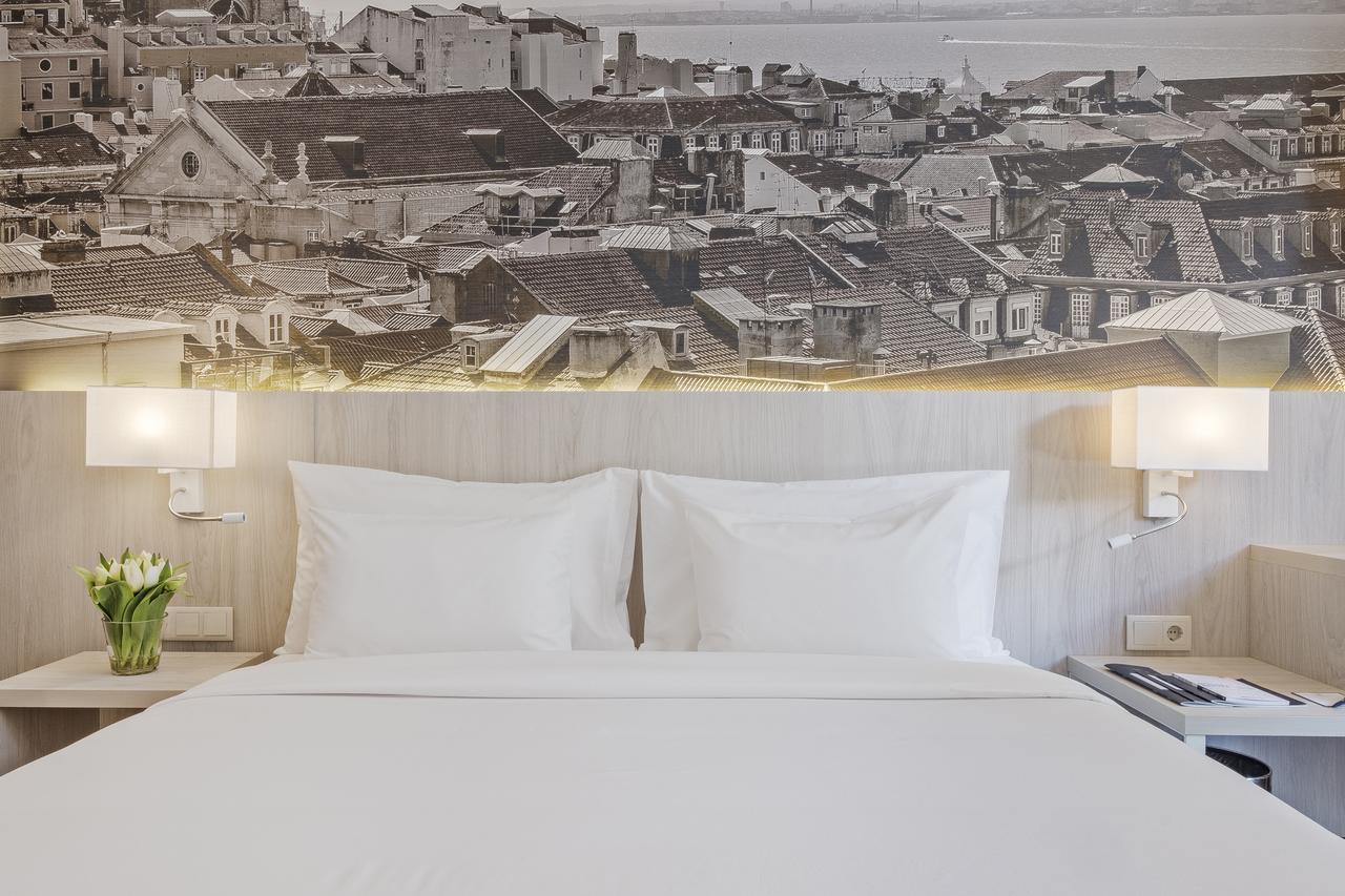 Quarto com Cama de Casal ou 2 de Solteiro