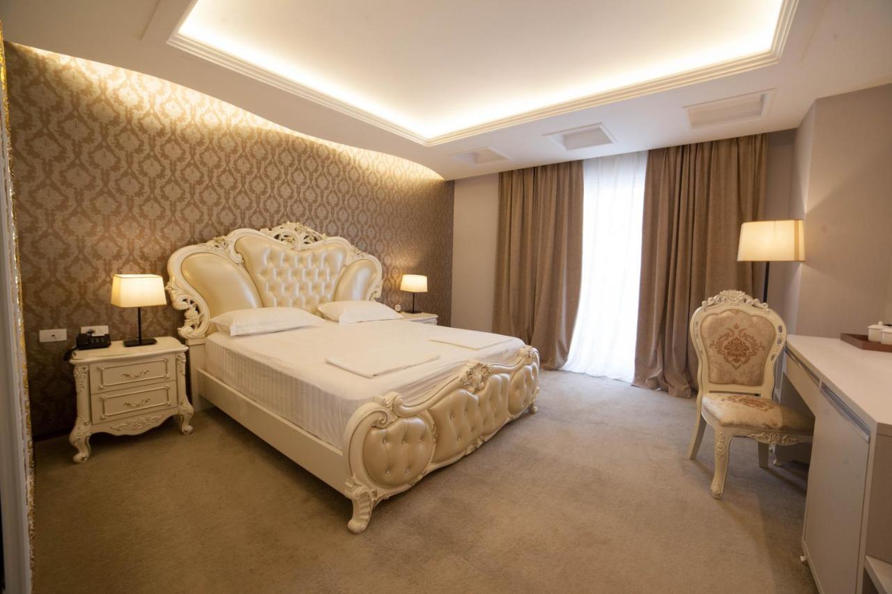 Deluxe Doppelzimmer mit seitlichem Meerblick