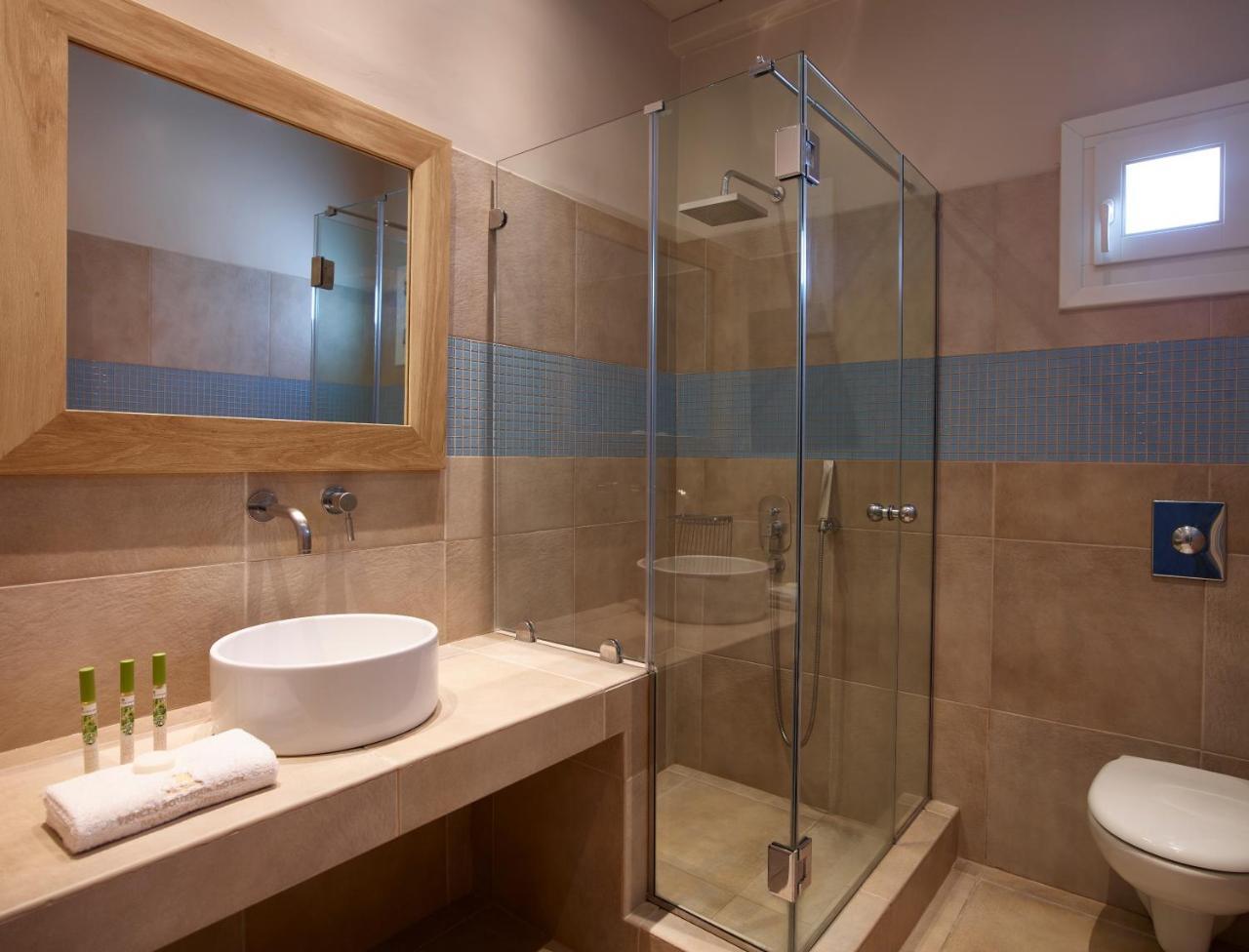 Standard Double or Twin Room Surrounding Hotel View,1273384039:JPEG