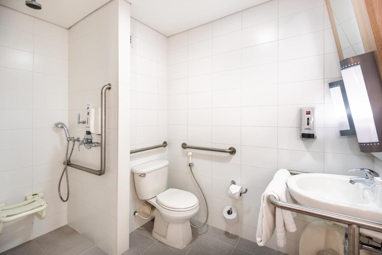 Standard Double Room with 1 Single Bed,1457438812:JPEG