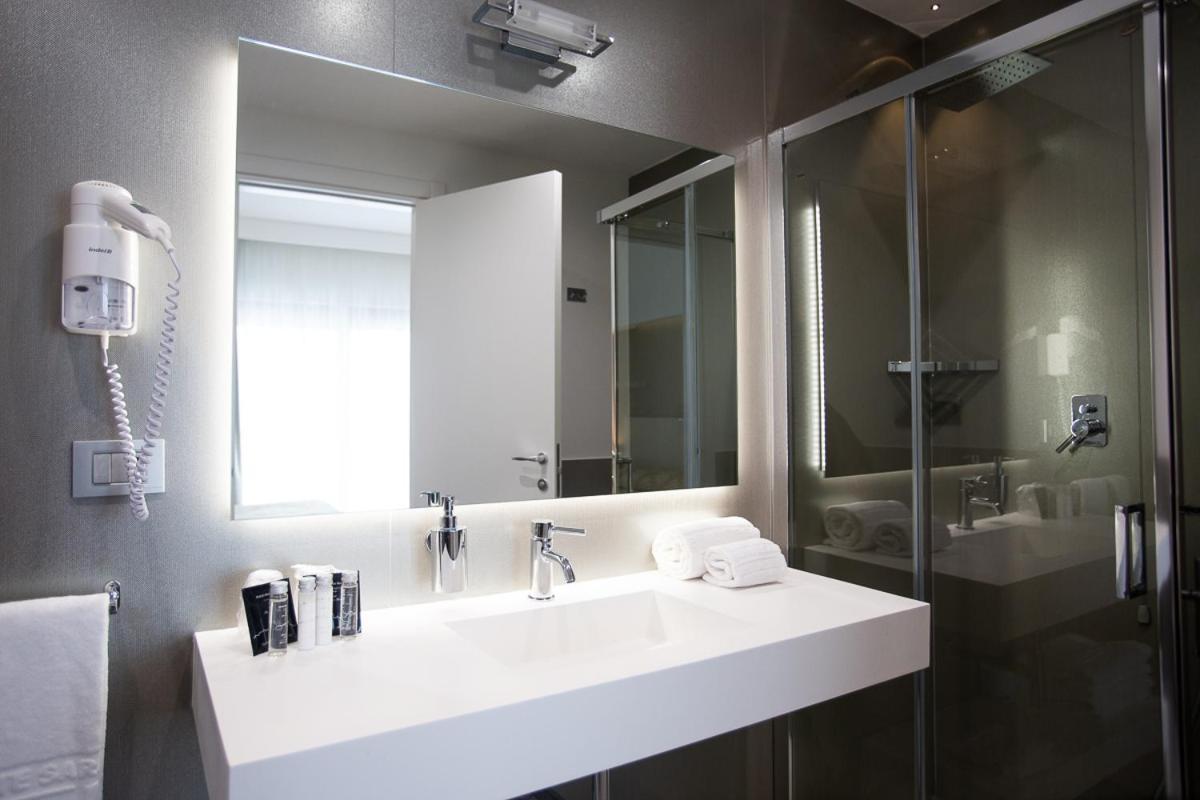 Superior Double or Twin Room with City View