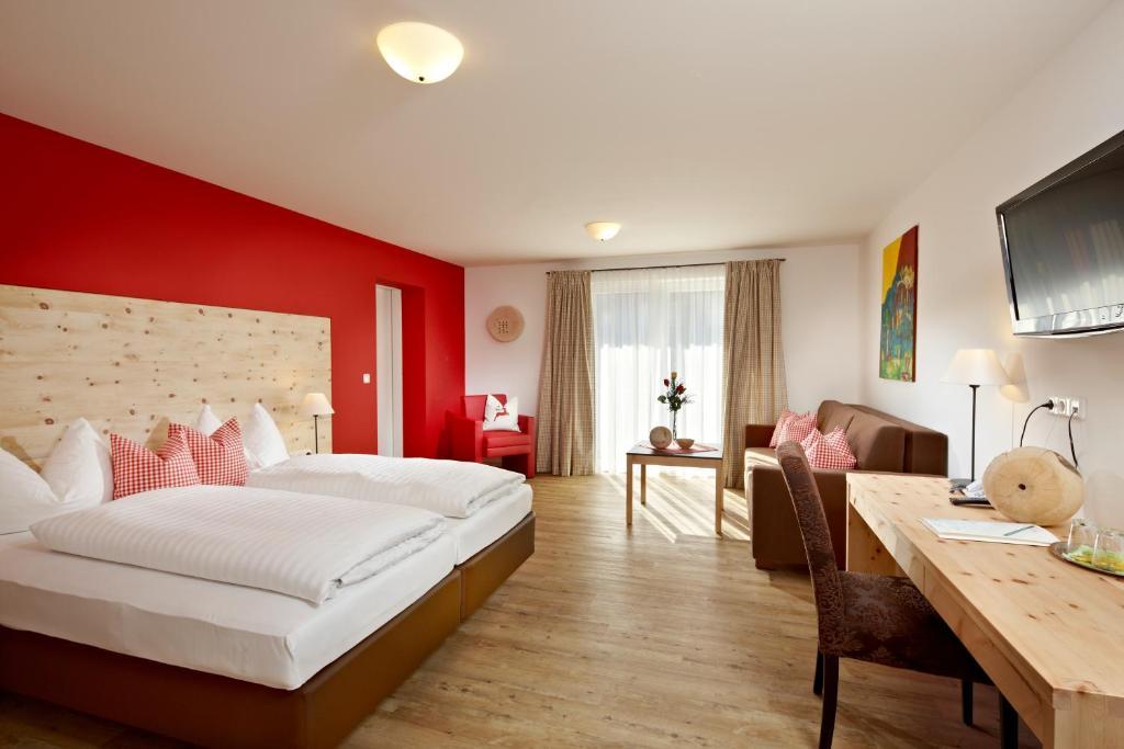 Family Suite,698770674:JPEG