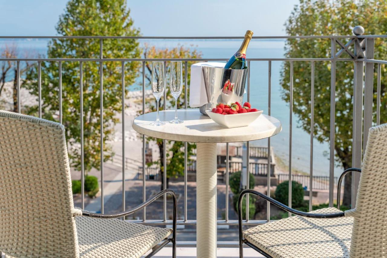 Junior Suite Balcony Lake View