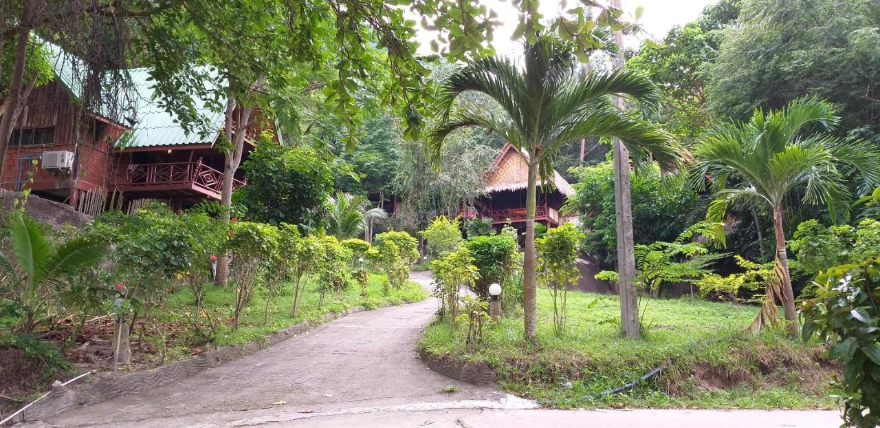 Hillside Standard Bungalow 4 Pax,752386712:JPEG