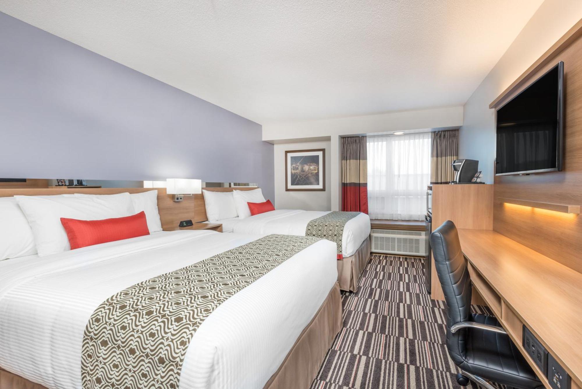 Queen Room with Two Queen Beds and Shower Only - Non-Smoking,773919403:JPEG