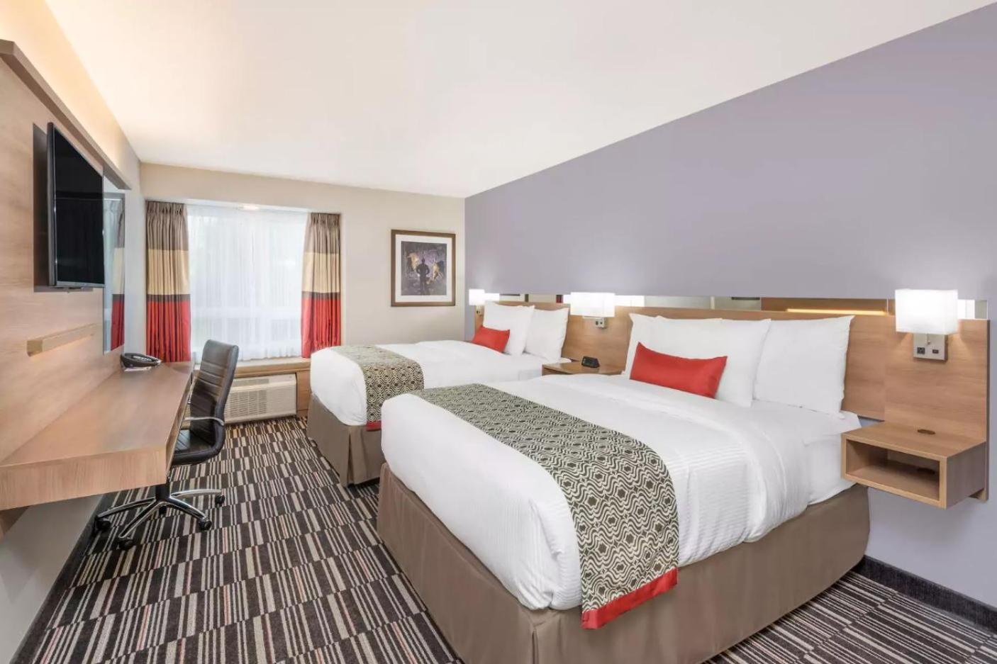 Junior Suite with Two Queen Beds - Non-Smoking,773919511:JPEG