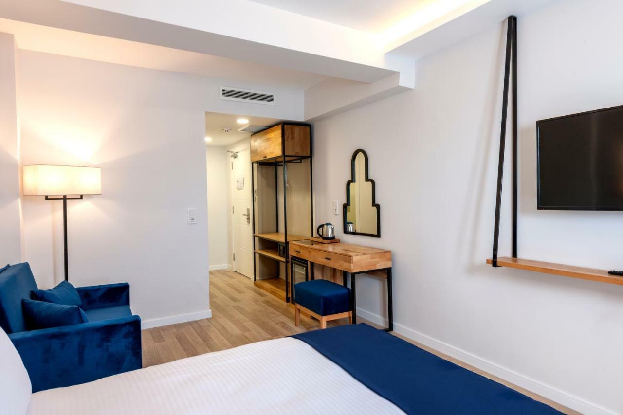 Deluxe Triple Room Sea View