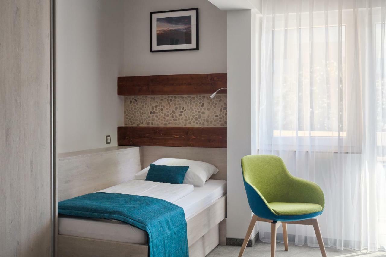 Habitación Triple con balcón