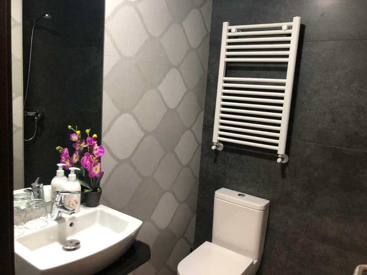 Single Room Private Bathroom,1013377279:JPEG