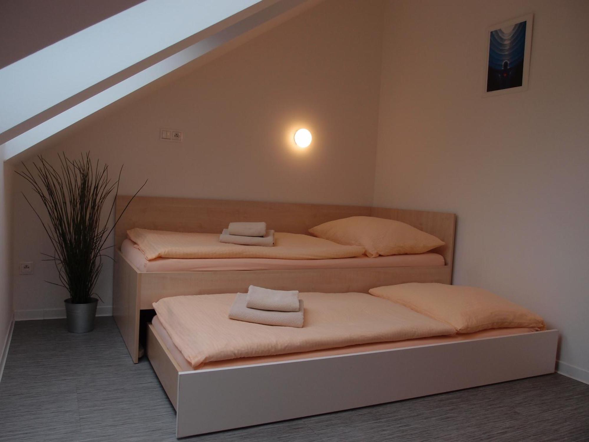 Single Room,544900431:JPEG