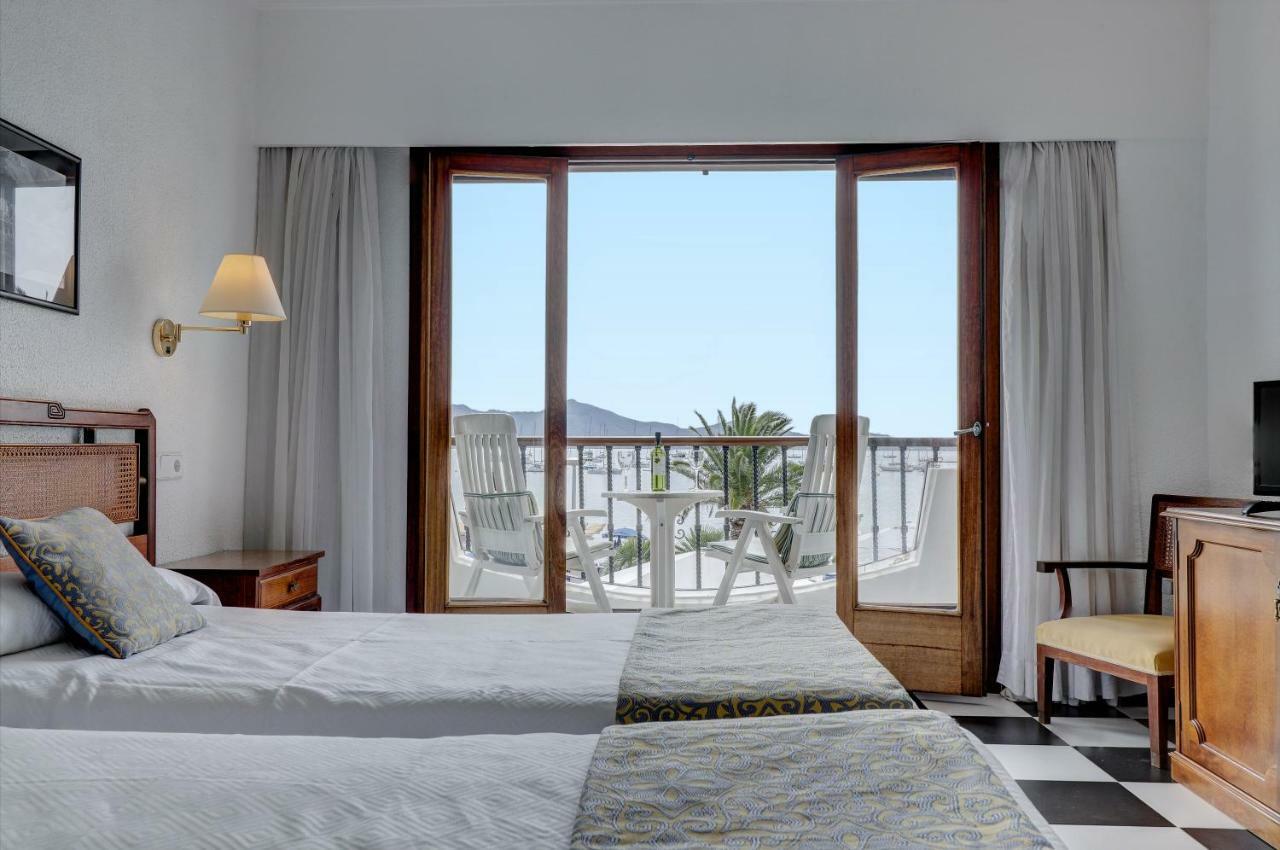 Twin or Double Room Sea View