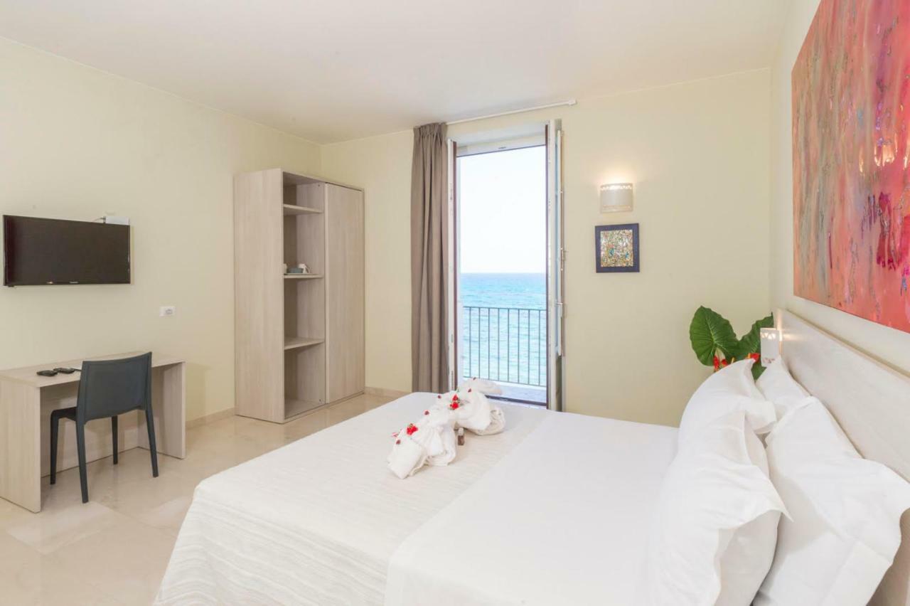 Double Room Sea View