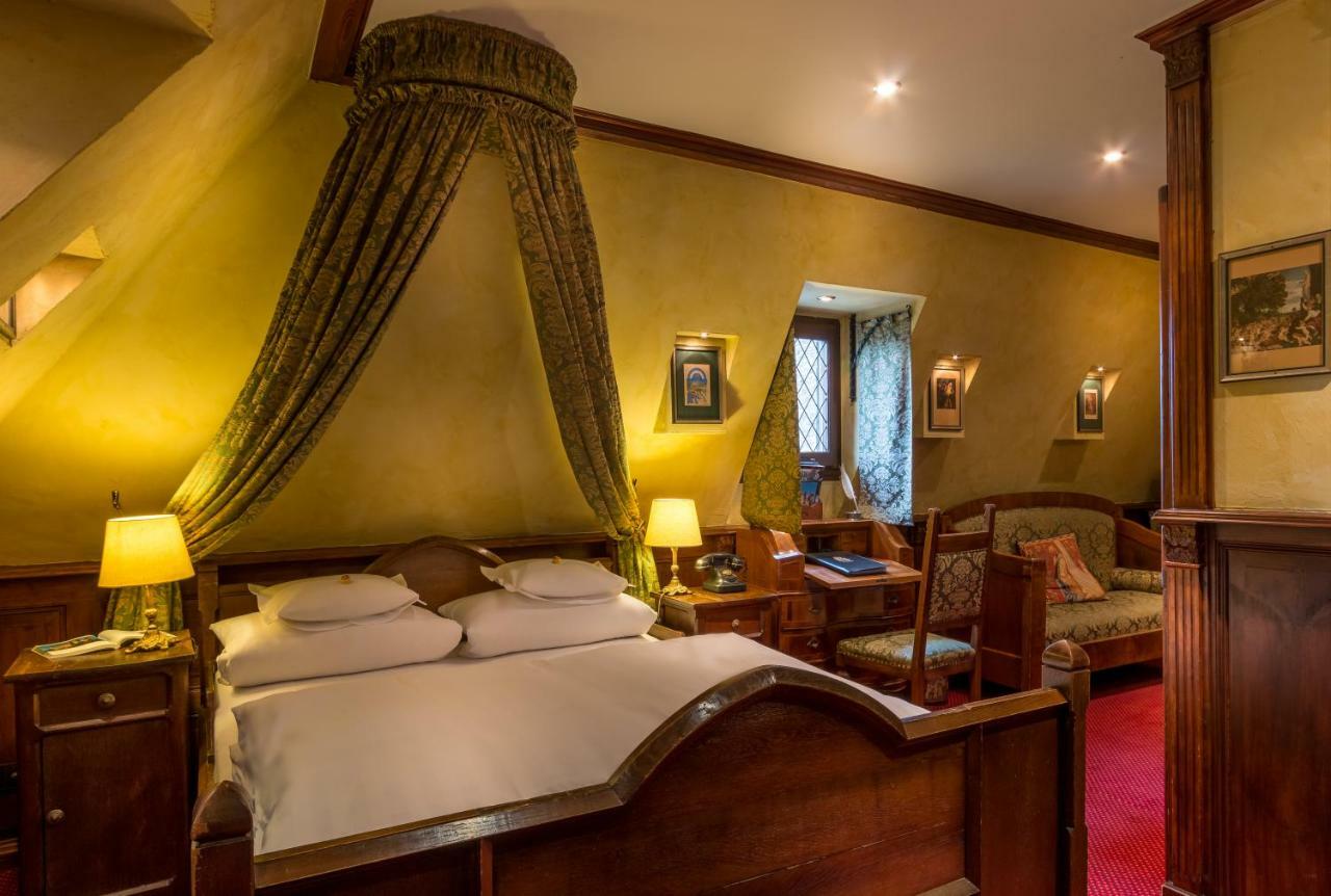 Doppelzimmer mit Balkon