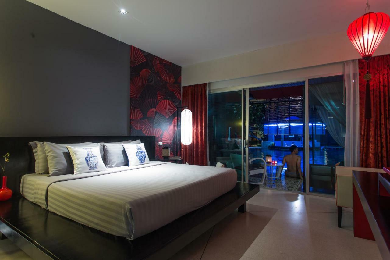 Deluxe Double or Twin Room Pool Access