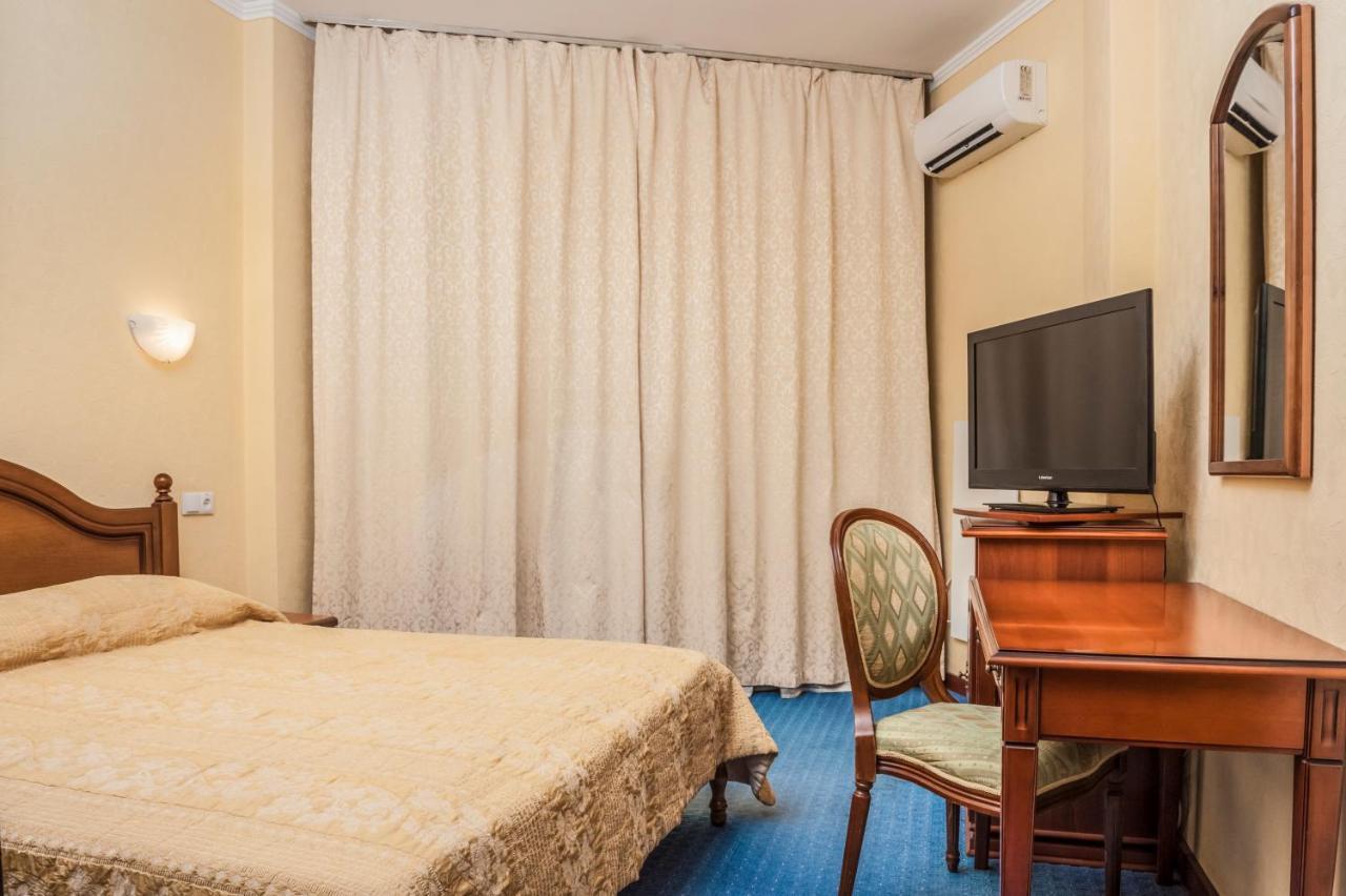 Double Room with Extra Bed