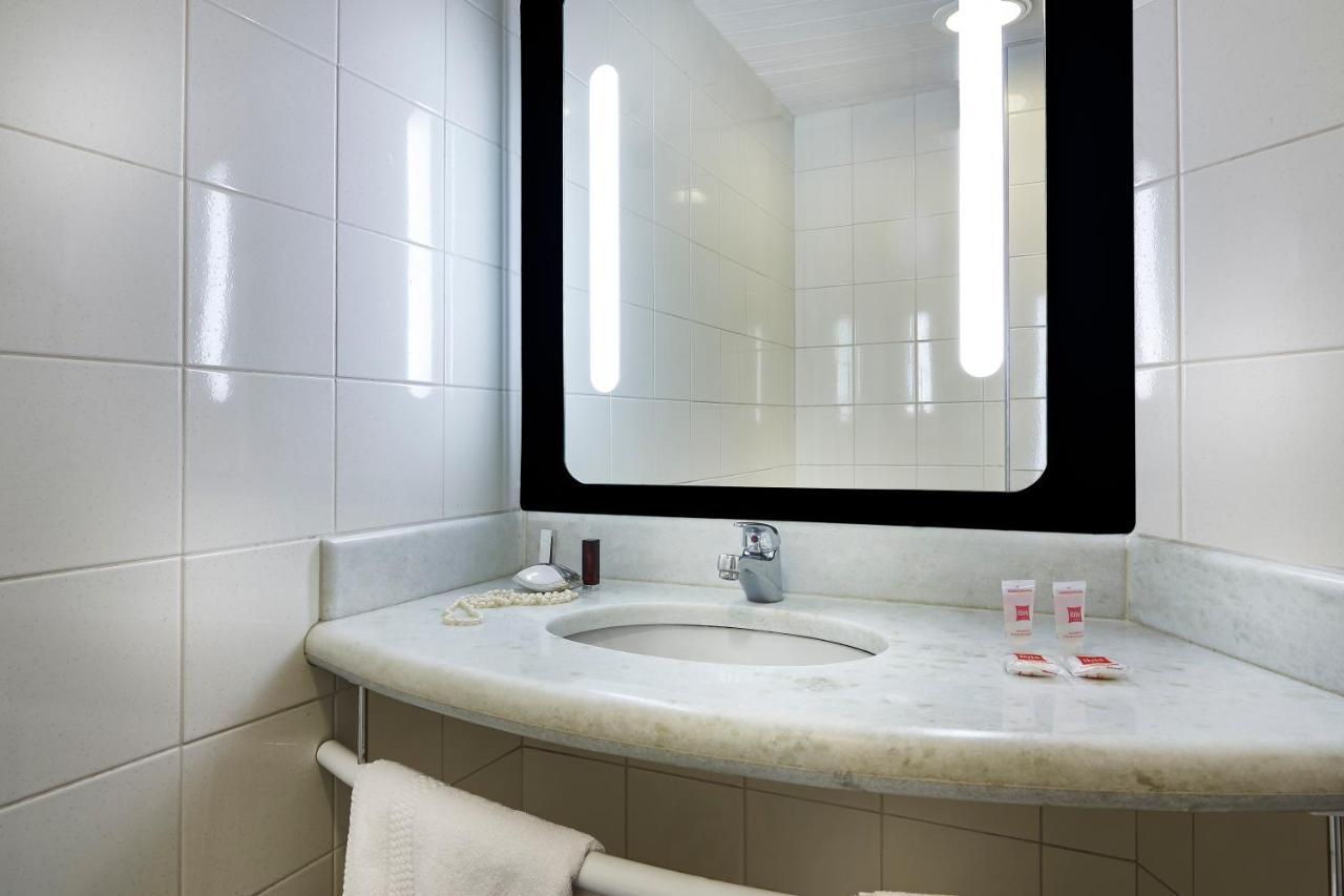 Double Room,1404207146:JPEG